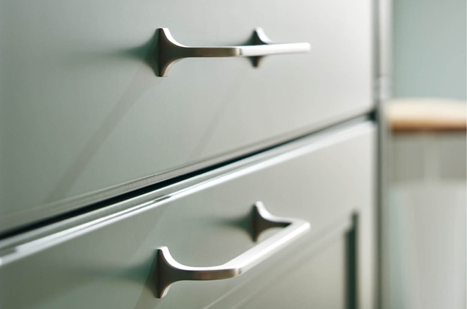 Kitchen cabinet handles